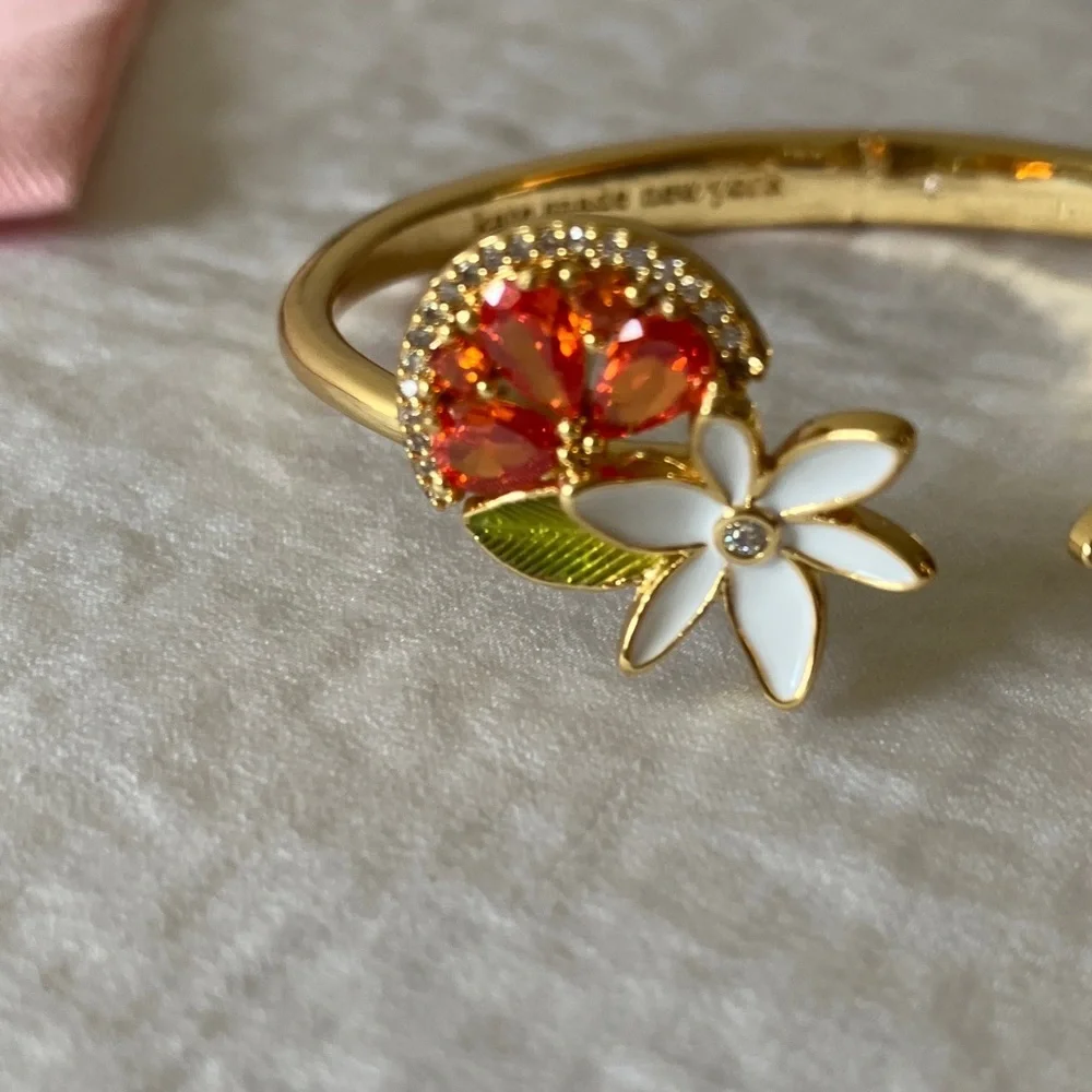 Kate Spade: Sweet Citrus Hinge Cuff- Gold Tone - Picture 5 of 16